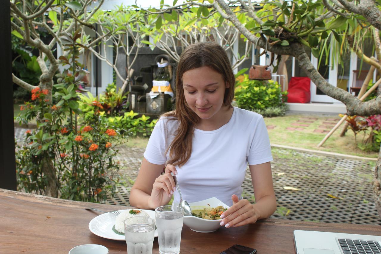 Summer Homestay Bali Νούσα Ντούα Εξωτερικό φωτογραφία